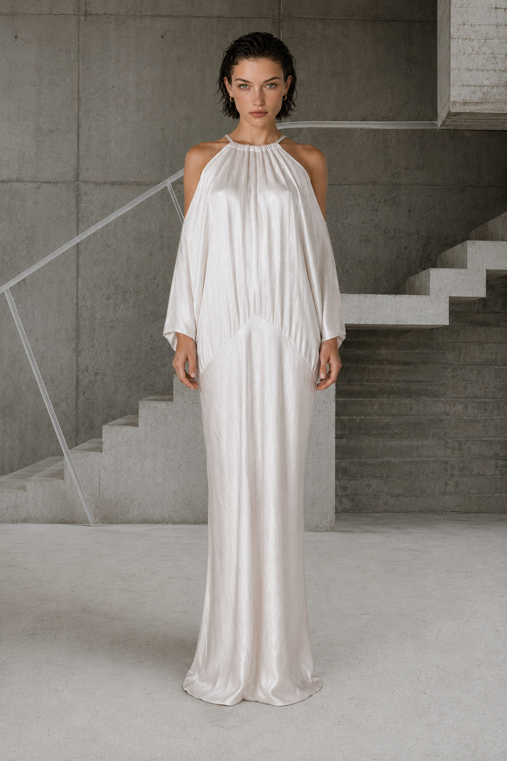 Vestido sin hombros cloud dancer